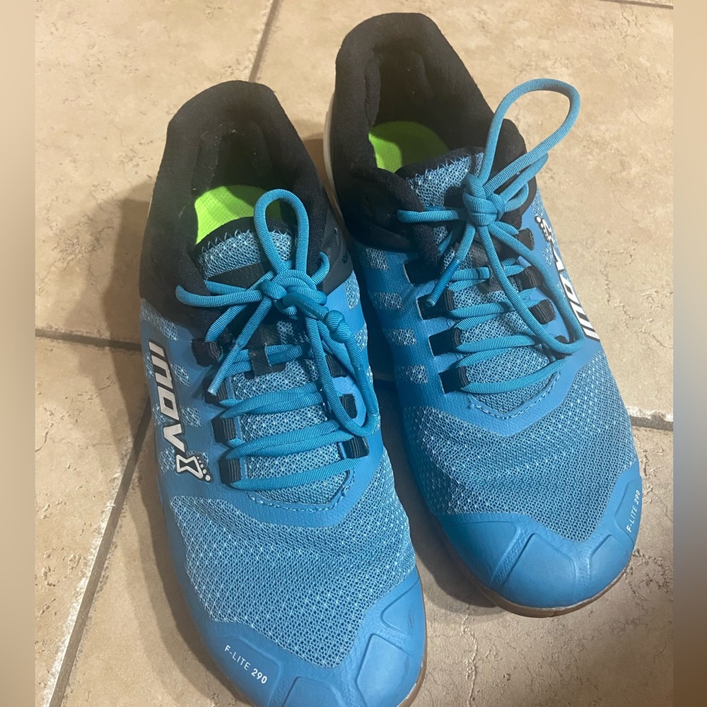 INOV-8 sneakers VEUC
